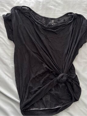 New York & Company Black Short-Sleeve Knot Front Tee